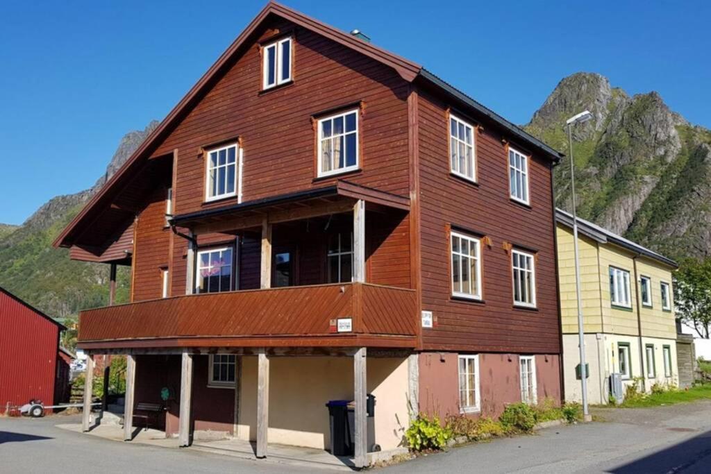 Koselig Hus I Havna Διαμέρισμα Svolvær Εξωτερικό φωτογραφία